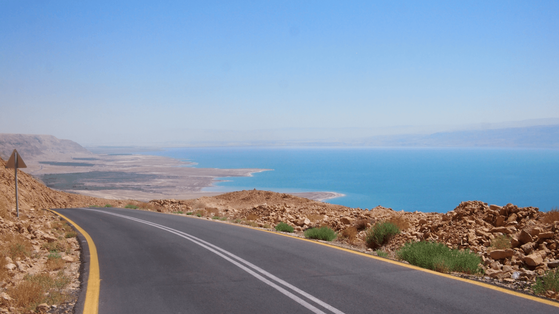 Roads Less Taken: Unplanned Journeys That Changed My Perspective